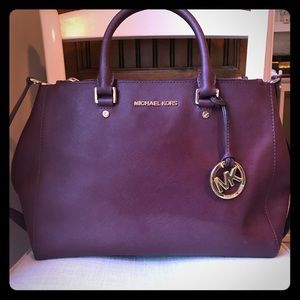 Michael kors satchel